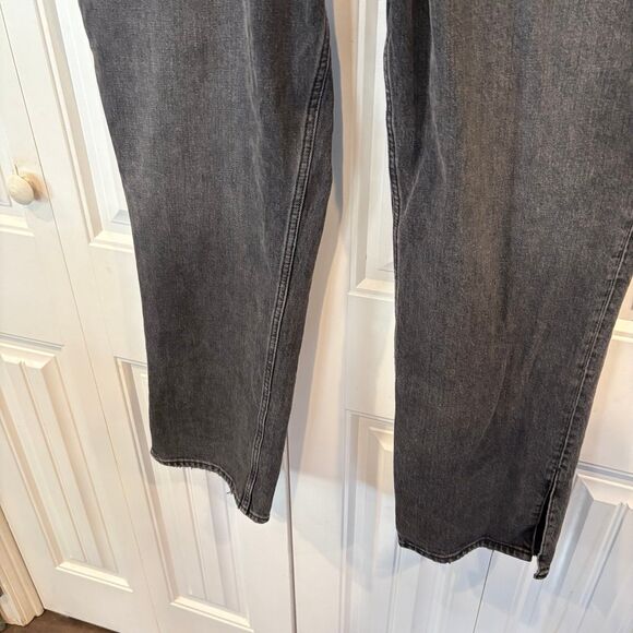 Abercrombie & Fitch Ultra High Rise 90’s Straight Black Jeans Size 33/16S - Picture 4 of 9